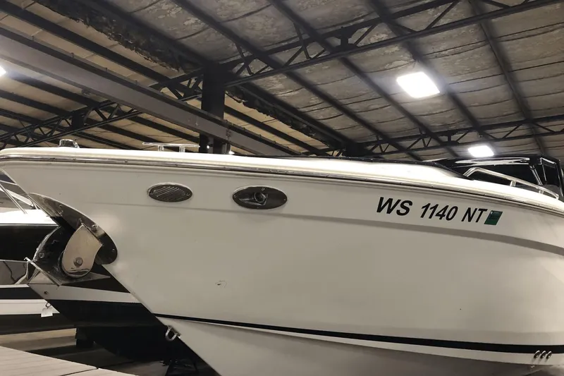 Slide: The Image of Cruisers Yachts 338SS 2017 - 3