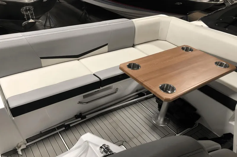 Slide: The Image of Cruisers Yachts 338SS 2017 - 7