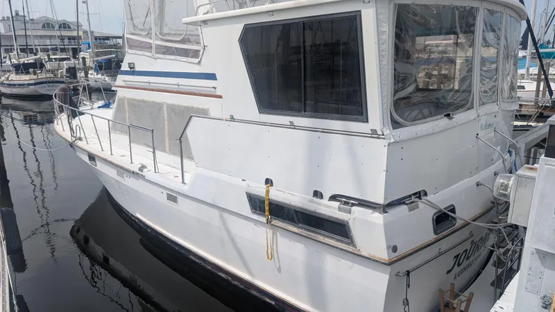 Slide: The Image of 01 Exterior 1986 Heritage East 40 Sundeck (01).jpg - 0