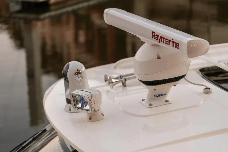 Slide: The Image of Boston Whaler 380 Realm 2026 - 47