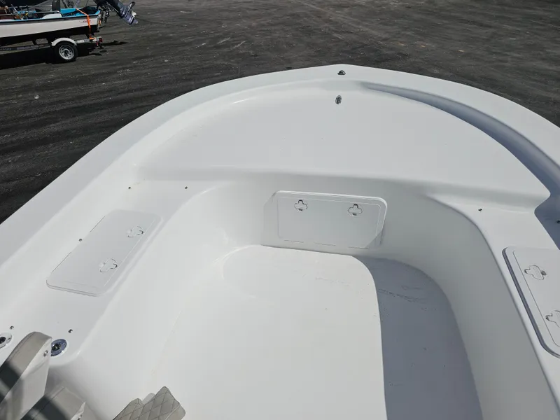 Slide: The Image of Bow of 2025 Savannah SS21 boat, featuring a clean white deck design. - 13