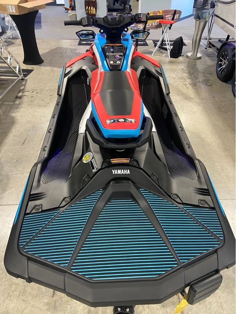 Slide: The Image of Yamaha Jetblaster DLX 3-Up 2025 - 4