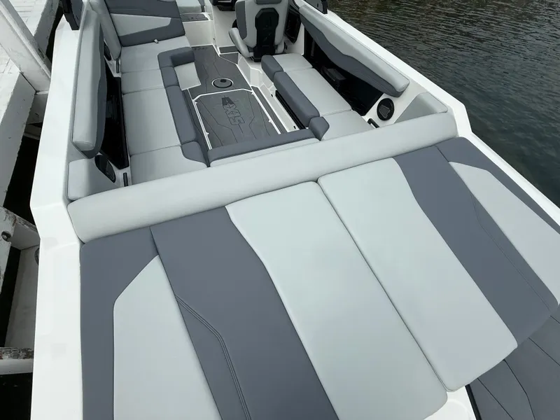 Slide: The Image of Axis T235 2025 - 680