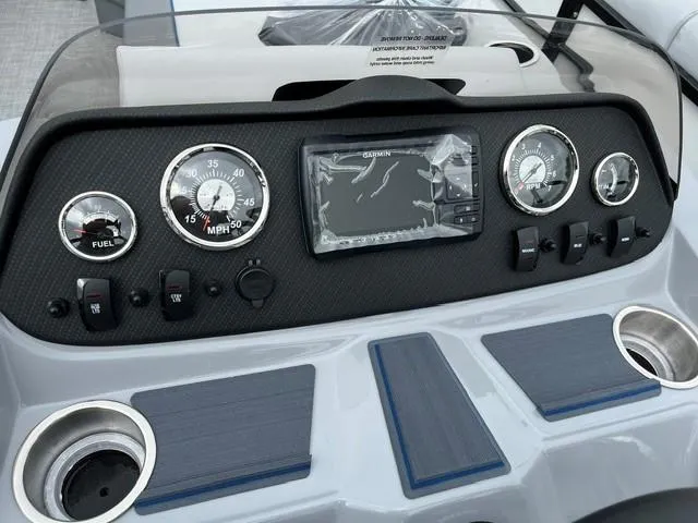 Slide: The Image of Dashboard of 2025 Veranda Vista Sport VS 22 RC with gauges and Garmin display. - 9