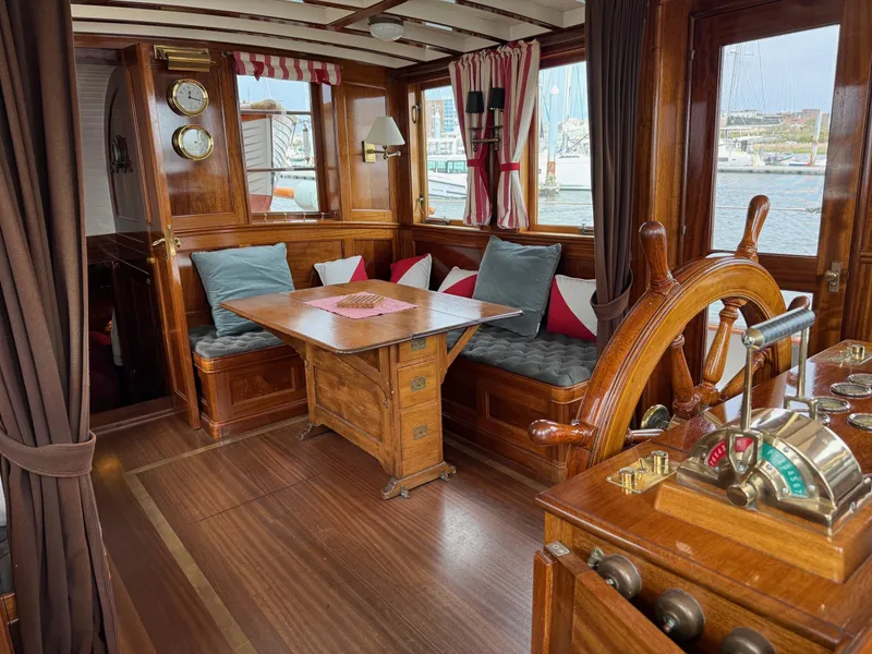 Slide: The Image of Alden Custom Design & 2008-2011 by Rockport Marine 1938 - 110