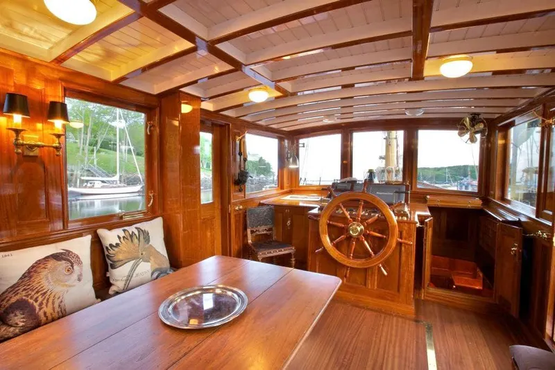 Slide: The Image of Alden Custom Design & 2008-2011 by Rockport Marine 1938 - 114