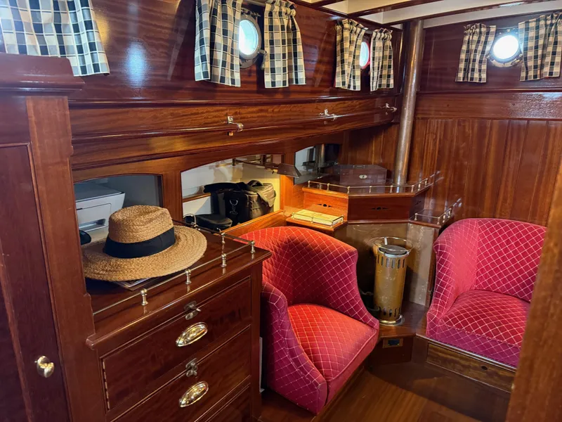 Slide: The Image of Alden Custom Design & 2008-2011 by Rockport Marine 1938 - 124