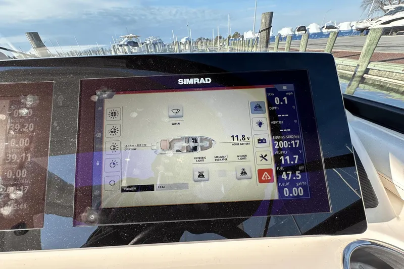 Slide: The Image of Sea Ray SLX 310 OB 2019 - 29