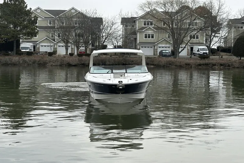 Slide: The Image of Sea Ray SLX 310 OB 2019 - 7