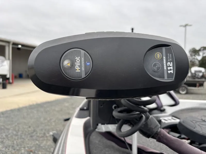 Slide: The Image of Close-up of a 2018 Ranger Z520L boat's i-Pilot GPS trolling motor system. - 3