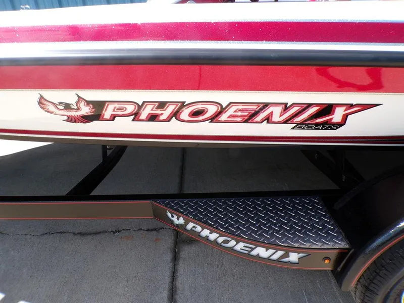 Slide: The Image of Humminbird Xplore 12 display on 2025 Phoenix 920 Elite boat dashboard. - 18