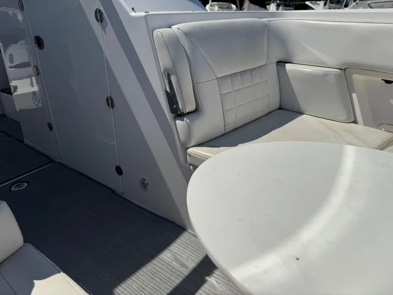 Slide: The Image of Everglades 340 Dual Console 2019 - 62
