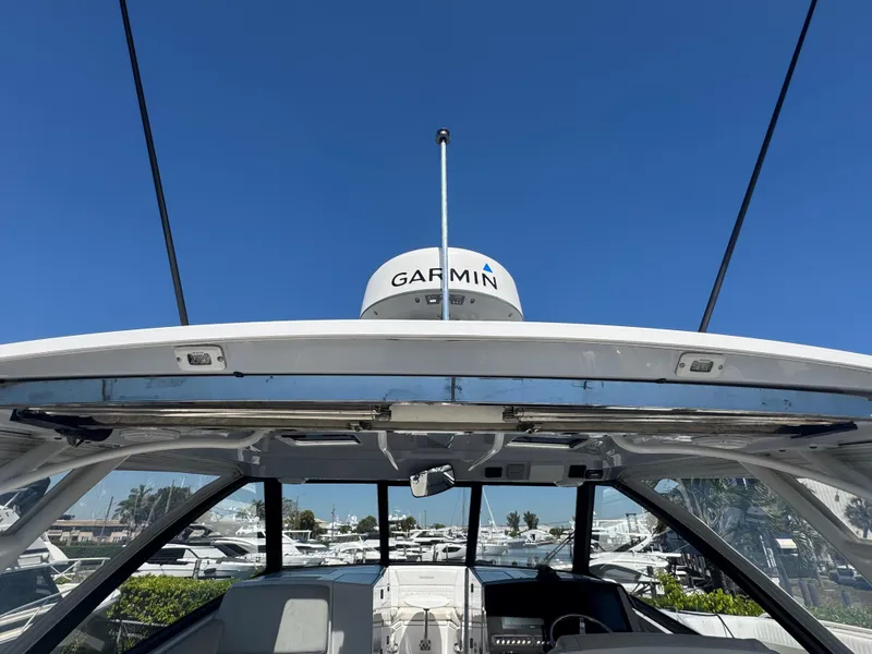 Slide: The Image of Everglades 340 Dual Console 2019 - 73