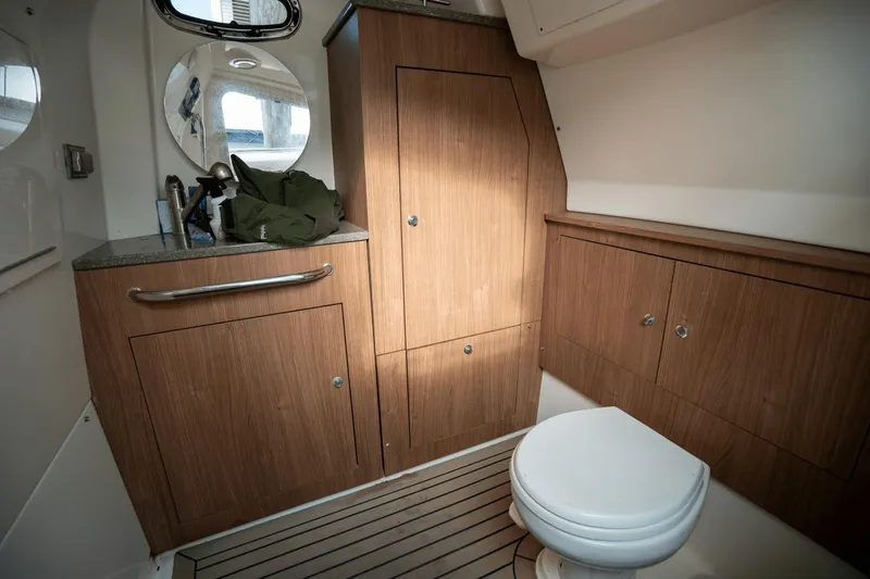 Slide: The Image of Boston Whaler 350 Outrage 2015 - 20