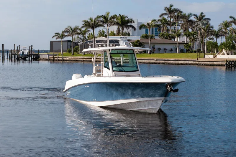 Slide: The Image of Boston Whaler 350 Outrage 2015 - 36
