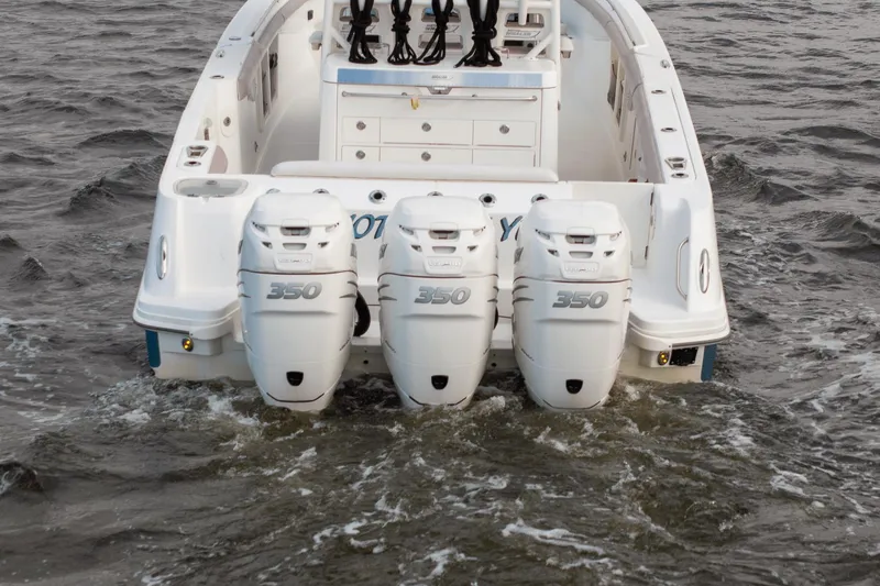 Slide: The Image of Boston Whaler 350 Outrage 2015 - 4