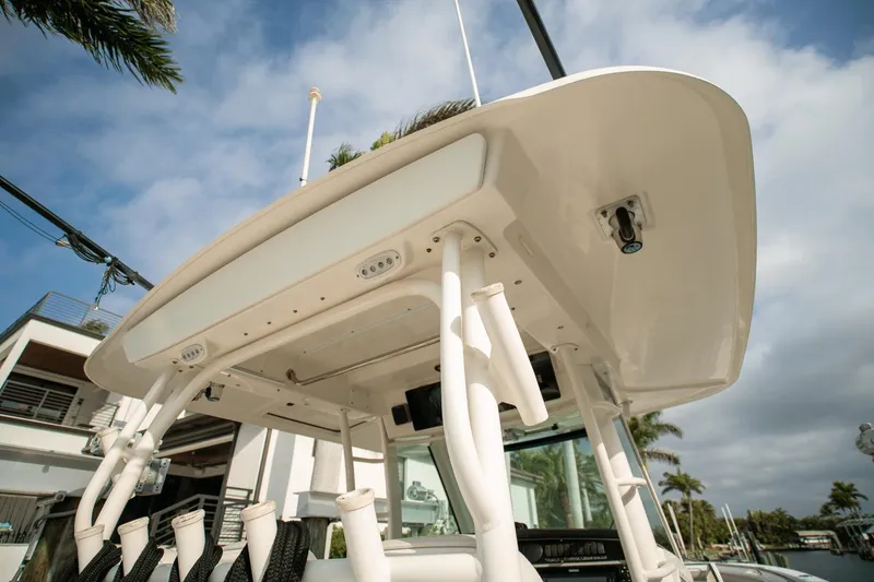 Slide: The Image of Boston Whaler 350 Outrage 2015 - 8