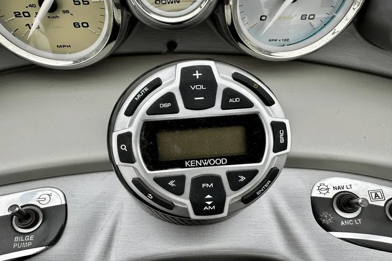 Slide: The Image of Bayliner 185 Bowrider 2005 - 23