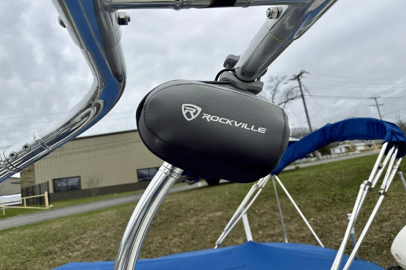 Slide: The Image of Bayliner 185 Bowrider 2005 - 25