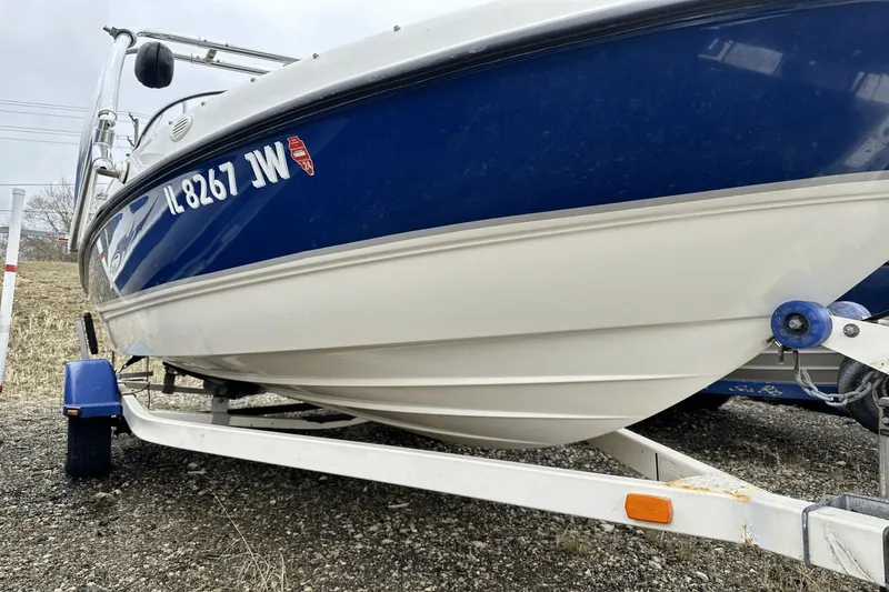 Slide: The Image of Bayliner 185 Bowrider 2005 - 30