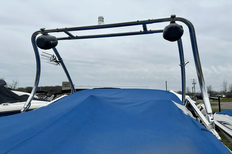 Slide: The Image of Bayliner 185 Bowrider 2005 - 5