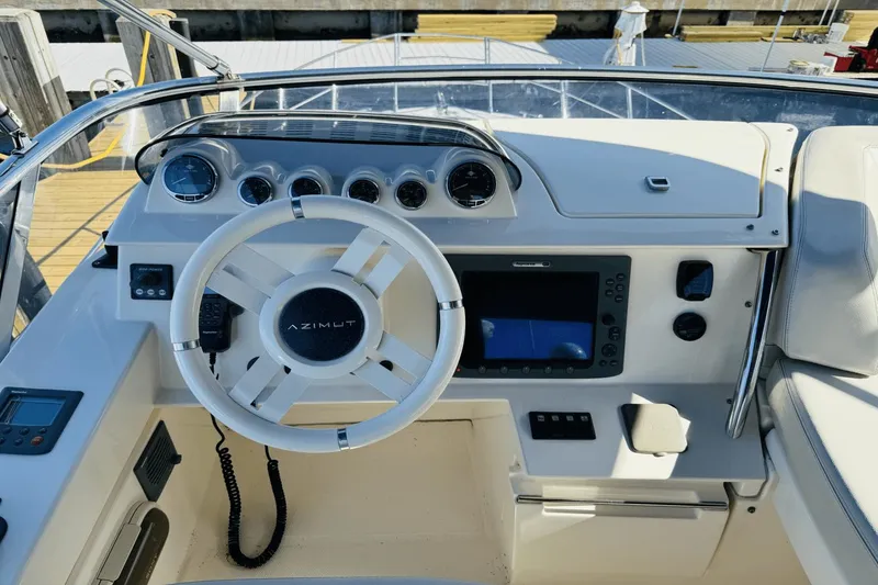 Slide: The Image of Azimut 43 2008 - 7