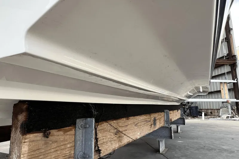 Slide: The Image of Sea Ray 230 SPX-OB 2022 - 56