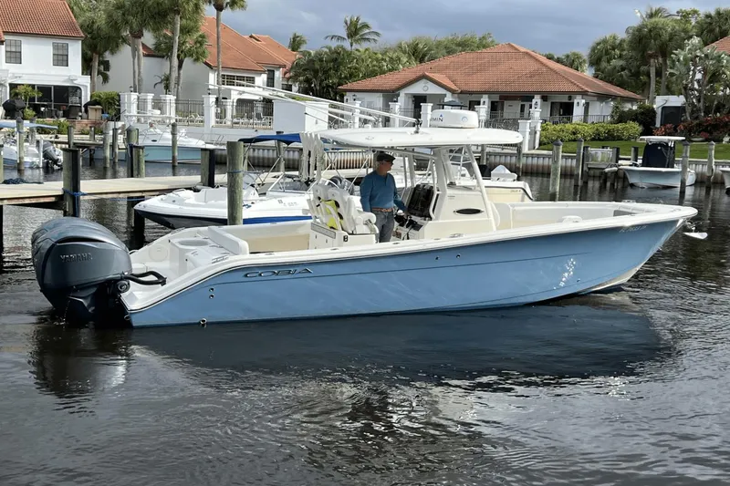 Slide: The Image of Cobia 280 CC 2022 - 134