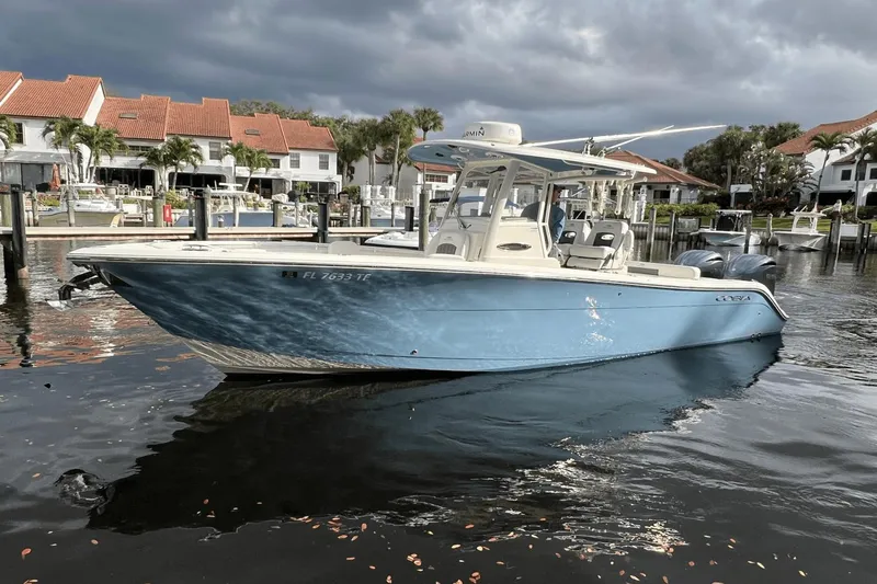 Slide: The Image of Cobia 280 CC 2022 - 14