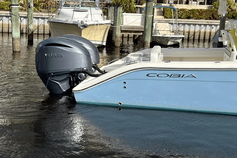 Slide: The Image of Cobia 280 CC 2022 - 146