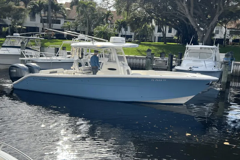 Slide: The Image of Cobia 280 CC 2022 - 147