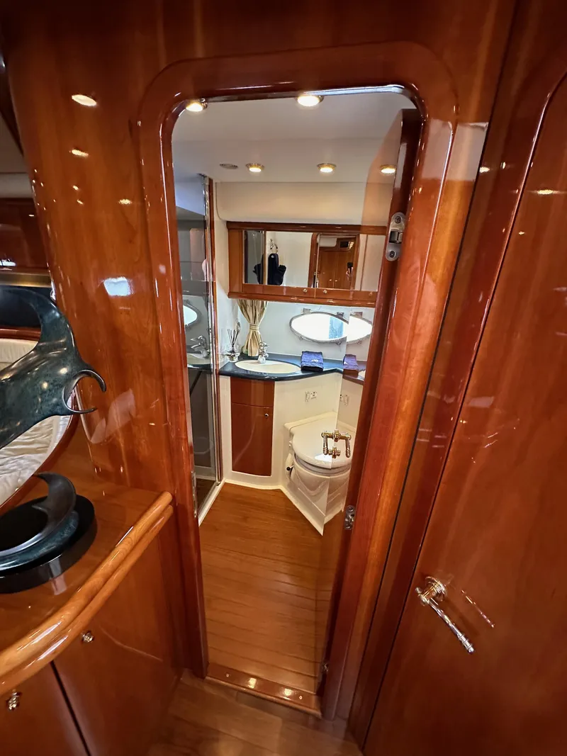 Slide: The Image of Sunseeker Predator 60 2000 - 64