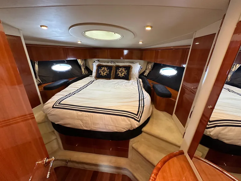 Slide: The Image of Sunseeker Predator 60 2000 - 96