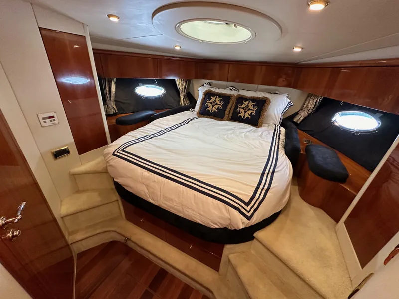 Slide: The Image of Sunseeker Predator 60 2000 - 98