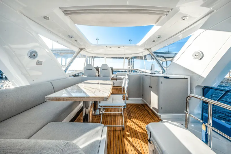 Slide: The Image of Azimut 60 Flybridge 2021 - 53