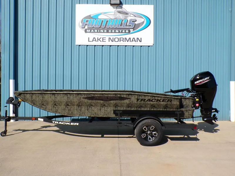 Slide: The Image of 2025 Tracker Grizzly® 1650 T Prairie Wings Edition boat at Foothills Marine Center. - 1