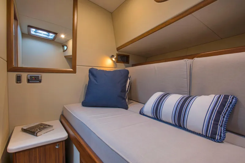 Slide: The Image of Port Cabin - 10