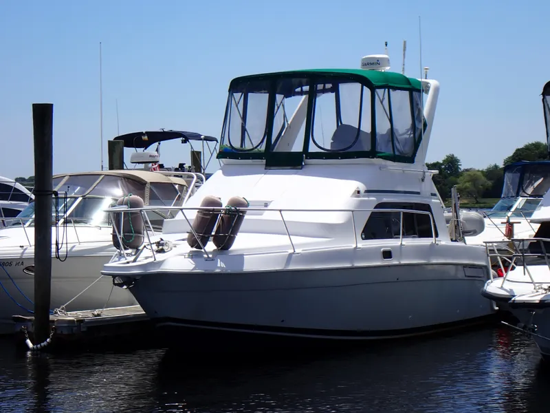 The Image of Mainship 31 Sedan Bridge 1998 - 0