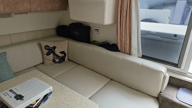 Slide: The Image of Mainship 31 Sedan Bridge 1998 - 15