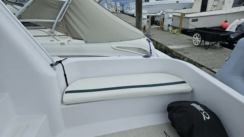 Slide: The Image of Mainship 31 Sedan Bridge 1998 - 24