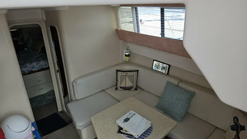 Slide: The Image of Mainship 31 Sedan Bridge 1998 - 28