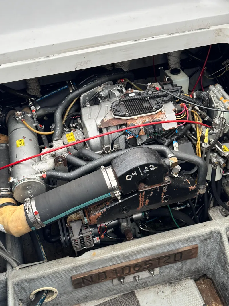 Slide: The Image of Mainship 31 Sedan Bridge 1998 - 34