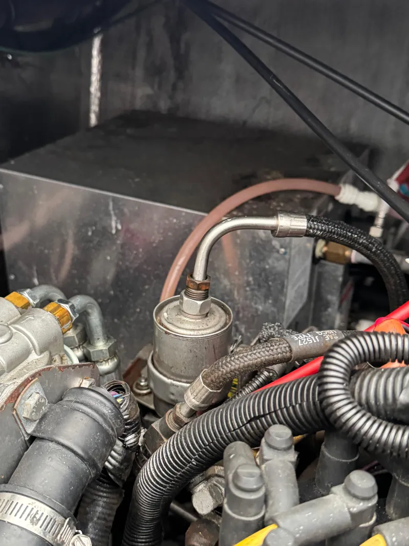 Slide: The Image of Mainship 31 Sedan Bridge 1998 - 37