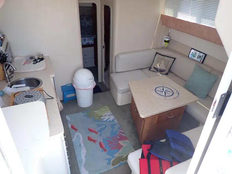 Slide: The Image of Mainship 31 Sedan Bridge 1998 - 44