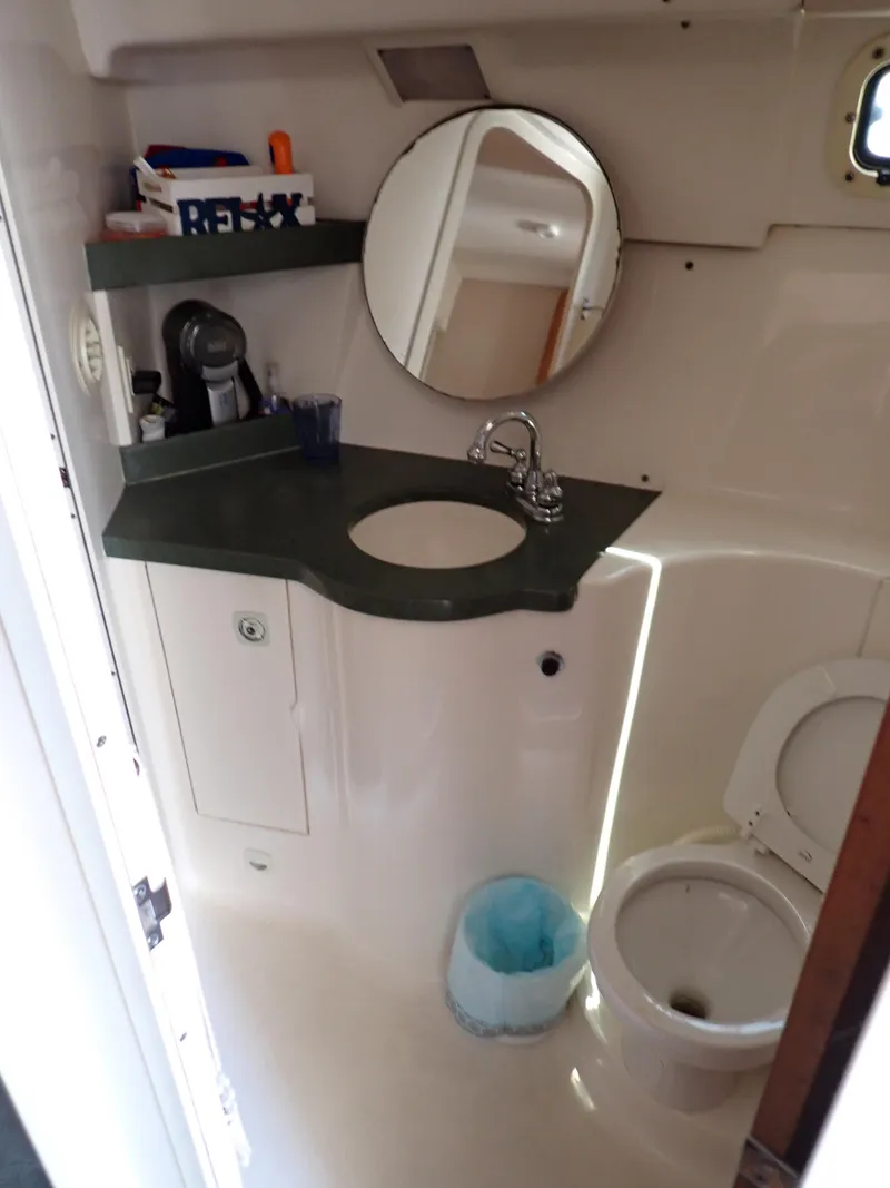 Slide: The Image of Mainship 31 Sedan Bridge 1998 - 46