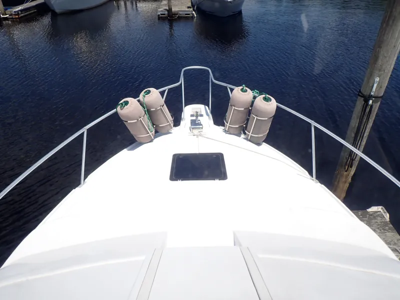 Slide: The Image of Mainship 31 Sedan Bridge 1998 - 5