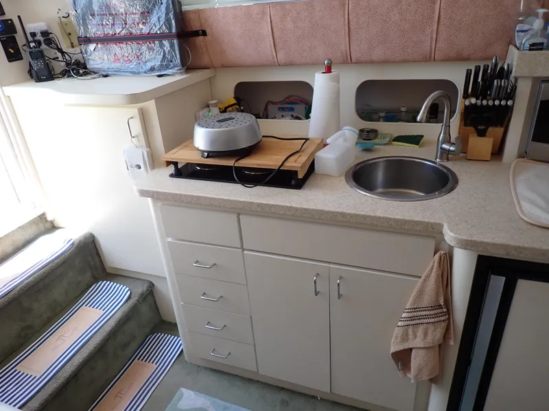 Slide: The Image of Mainship 31 Sedan Bridge 1998 - 50