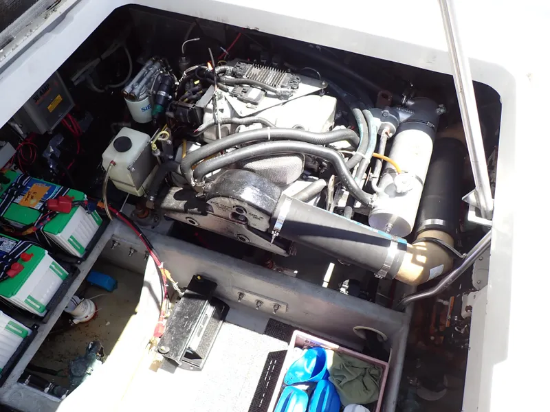 Slide: The Image of Mainship 31 Sedan Bridge 1998 - 52