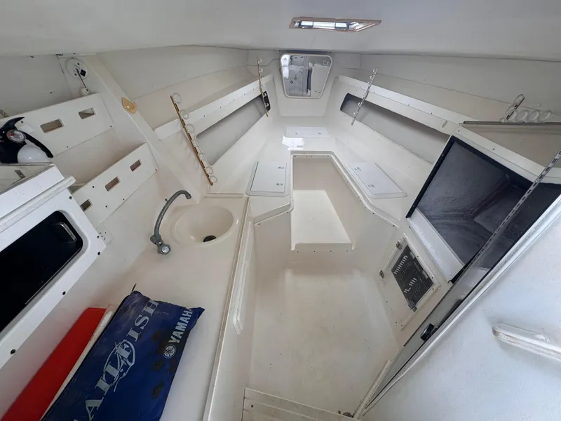 Slide: The Image of Contender 35 Side Console 2004 - 12