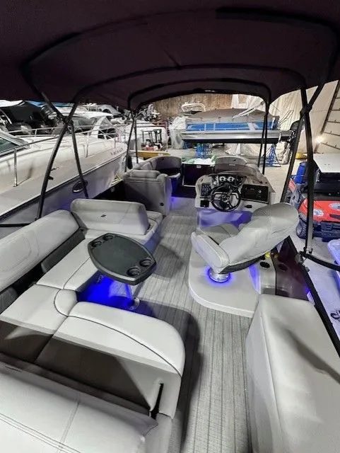 Slide: The Image of Starcraft SLS 3 Q DH 2023 - 6